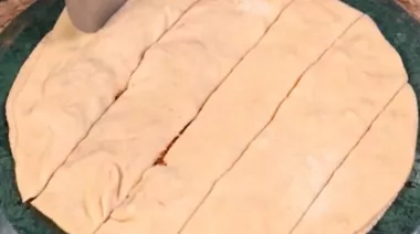 Double dhamaka laccha paratha with onion and paneer filling  4